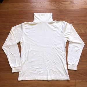 Eddie Bauer cream turtle neck
